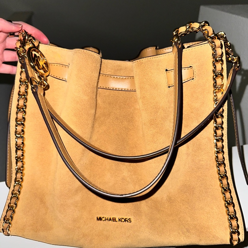 Michael Kors Tan Shoulder Bag with Chain Strap
